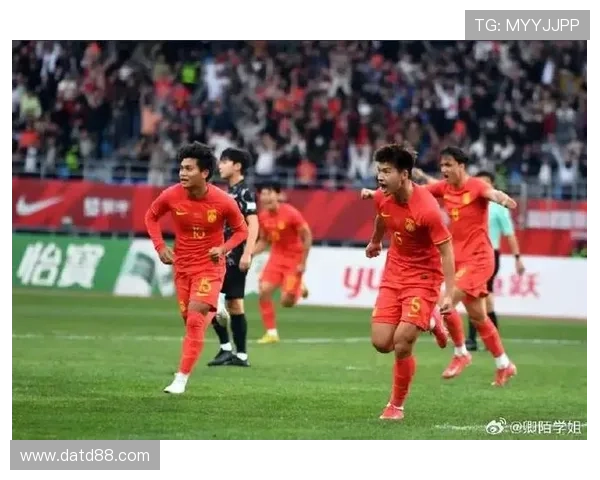 国足鏖战九十分钟顽强逼平劲旅全队展现斗志赢得掌声 国足鏖战九十分钟顽强逼平劲旅全队展现斗志赢得掌声