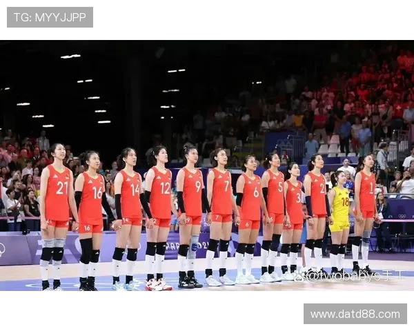 中国女排力克劲敌夺得世界联赛冠军展现顽强拼搏精神与团队力量