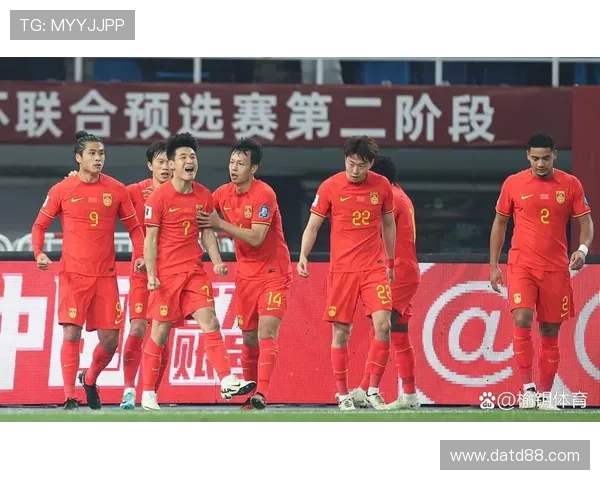 中国足球队备战世界杯预选赛主场迎战亚洲劲旅全力冲击小组出线资格