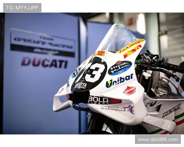 MotoGP赛季激战正酣 瓦莱塔与马尔凯斯争夺冠军头衔引爆全球关注