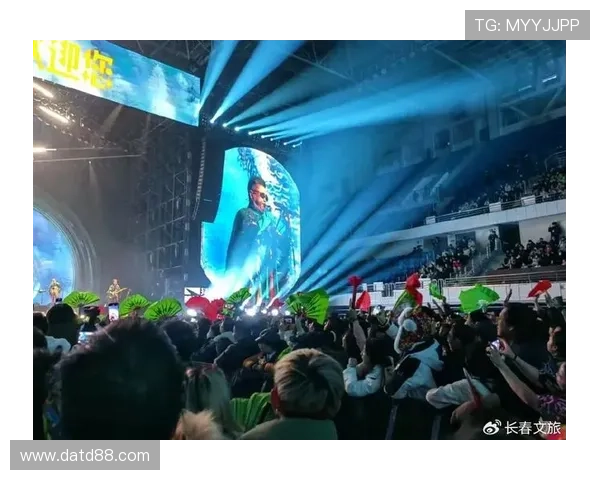 年末体坛群星闪耀各项赛事激战正酣掀起新一轮观赛热潮持续升温势