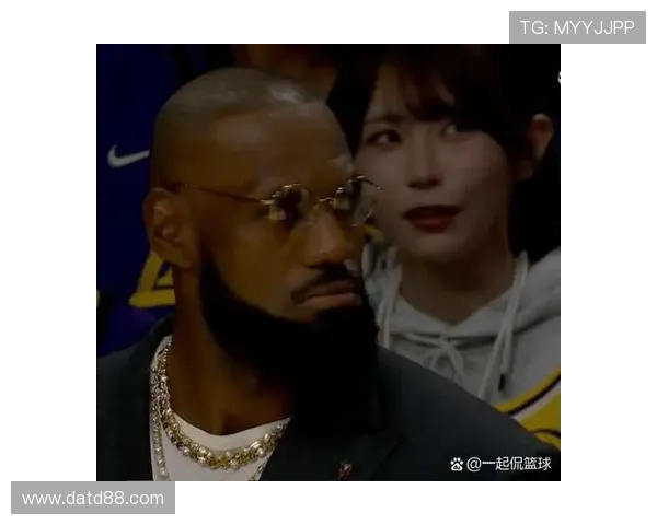 詹姆斯率领湖人逆转勇士 勇士主场连败揭幕战失利