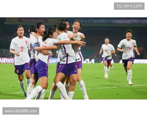 足球世界杯激战正酣 中国队力争突破小组赛 赛程安排与球员表现引关注